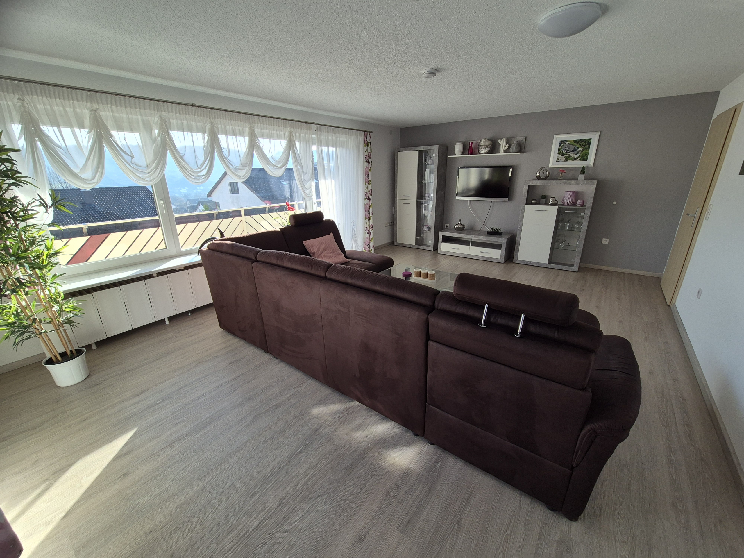 haus-schweizblick-wohnzimmer4